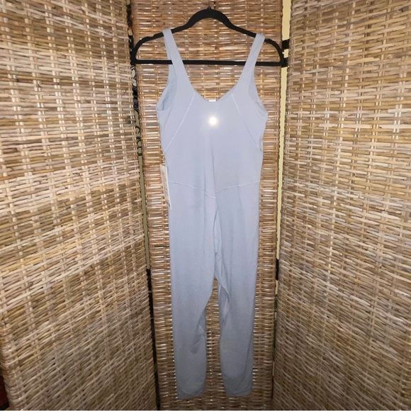 #64 NWT Lululemon Align Bodysuit 25"
Rhino Grey Sz 8 - Picture 5 of 7